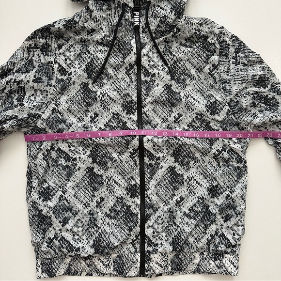 PINK Victoria’s Secret Women’s Windbreaker Size XS - Picture 14 of 16